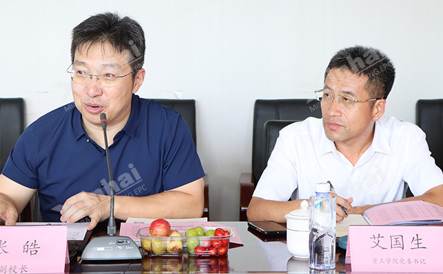張校長發(fā)言 張校長發(fā)言